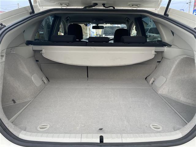 プリウス S 純正ナビ CD/DVD/フルセグ/Bluetooth/SD プッシュスタート スマートキー スペアキー HIDヘッドライト オートライト フォグライト ステアリングスイッチ バックカメラ(23枚目)