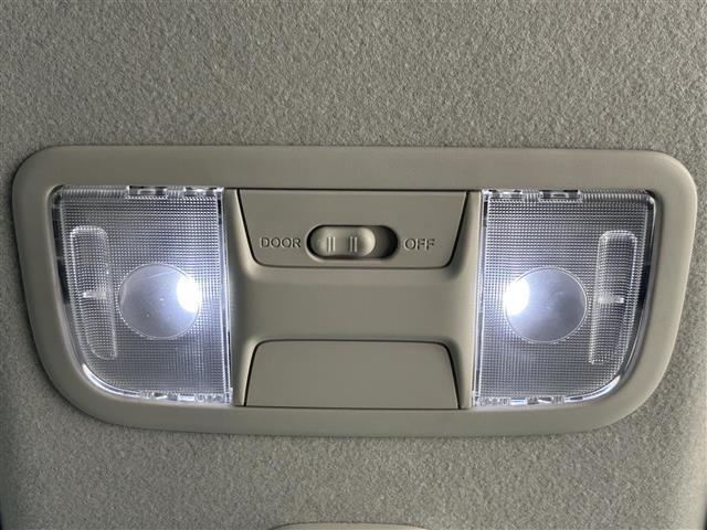 Ｎ－ＢＯＸカスタム ２トーンカラースタイル　ＧターボＳＳパッケージ（12枚目）