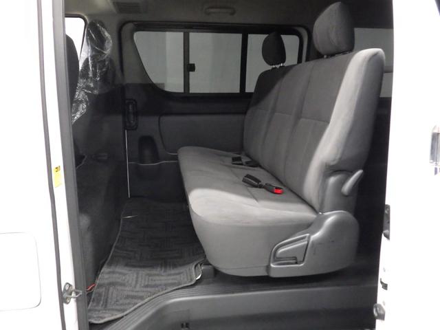 ハイエースバン ロングスーパーGL 社外エアロ 社外16インチAW ルーフスポイラーカバー ローダウン 社外SDナビ バックカメラ 両側スライドドア ETC 地デジ キーレス ドアバイザー(32枚目)