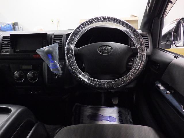 ハイエースバン ロングスーパーGL 社外エアロ 社外16インチAW ルーフスポイラーカバー ローダウン 社外SDナビ バックカメラ 両側スライドドア ETC 地デジ キーレス ドアバイザー(39枚目)