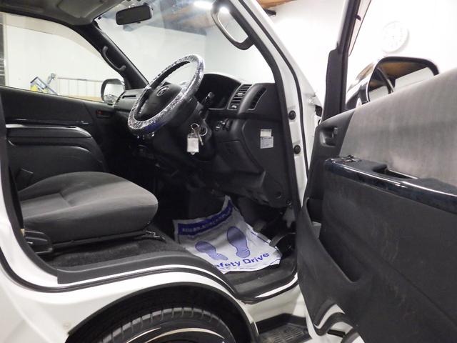 ハイエースバン ロングスーパーGL 社外エアロ 社外16インチAW ルーフスポイラーカバー ローダウン 社外SDナビ バックカメラ 両側スライドドア ETC 地デジ キーレス ドアバイザー(46枚目)