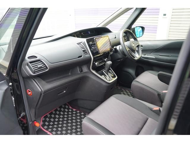 セレナ ハイウェイスター Vセレクション 衝突安全ボディ I-STOP VDC デュアルエアコン Aクルーズ LEDヘッドライト オートライト 3列シート キーレス ウォークスルー フルフラットシート パワーウインドウ エアバッグ ABS(29枚目)