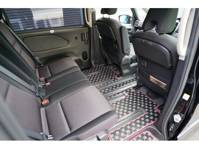 セレナ ハイウェイスター Vセレクション 衝突安全ボディ I-STOP VDC デュアルエアコン Aクルーズ LEDヘッドライト オートライト 3列シート キーレス ウォークスルー フルフラットシート パワーウインドウ エアバッグ ABS(31枚目)