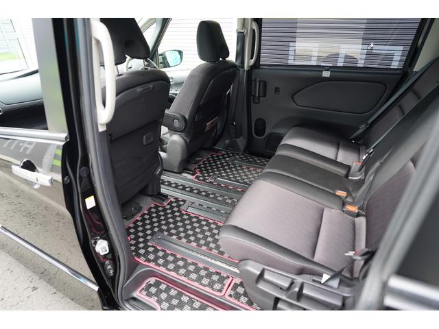 セレナ ハイウェイスター Vセレクション 衝突安全ボディ I-STOP VDC デュアルエアコン Aクルーズ LEDヘッドライト オートライト 3列シート キーレス ウォークスルー フルフラットシート パワーウインドウ エアバッグ ABS(33枚目)