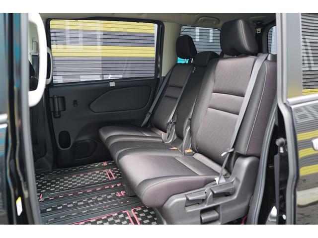 セレナ ハイウェイスター Vセレクション 衝突安全ボディ I-STOP VDC デュアルエアコン Aクルーズ LEDヘッドライト オートライト 3列シート キーレス ウォークスルー フルフラットシート パワーウインドウ エアバッグ ABS(34枚目)