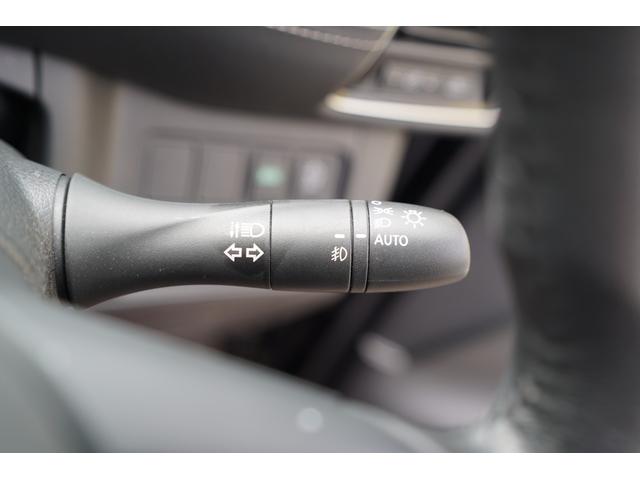 セレナ ハイウェイスター Vセレクション 衝突安全ボディ I-STOP VDC デュアルエアコン Aクルーズ LEDヘッドライト オートライト 3列シート キーレス ウォークスルー フルフラットシート パワーウインドウ エアバッグ ABS(44枚目)