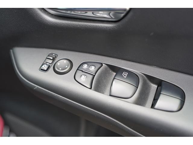 セレナ ハイウェイスター Vセレクション 衝突安全ボディ I-STOP VDC デュアルエアコン Aクルーズ LEDヘッドライト オートライト 3列シート キーレス ウォークスルー フルフラットシート パワーウインドウ エアバッグ ABS(66枚目)