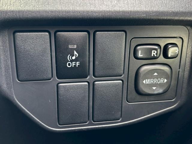 プリウス Ｓ　ナビ　テレビ　バックモニター　ブルートゥース　スマートキープッシュスタート　電動格納ミラー　ＥＴＣ　ステアリングリモコン　ウインカーミラー（38枚目）