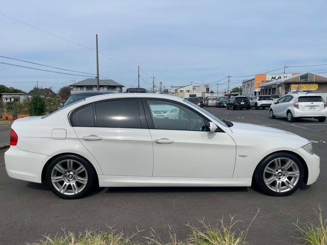 ３シリーズ 　３２３ｉ　Ｍスポーツ　ナビ　テレビ　バックモニター　プッシュスタート　オートエアコン　パワーウインドウ　パワーステアリング　純正１７インチアルミホイール　ＥＴＣ（10枚目）