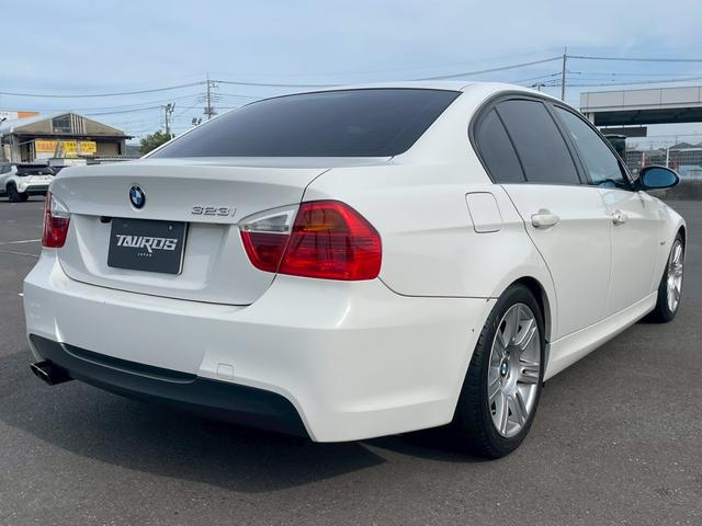 ３シリーズ 　３２３ｉ　Ｍスポーツ　ナビ　テレビ　バックモニター　プッシュスタート　オートエアコン　パワーウインドウ　パワーステアリング　純正１７インチアルミホイール　ＥＴＣ（11枚目）
