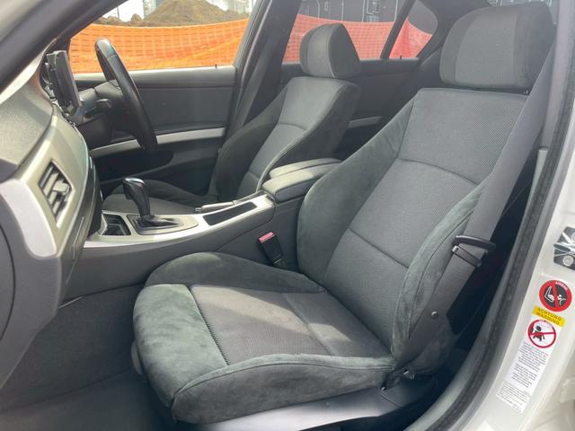 ３シリーズ 　３２３ｉ　Ｍスポーツ　ナビ　テレビ　バックモニター　プッシュスタート　オートエアコン　パワーウインドウ　パワーステアリング　純正１７インチアルミホイール　ＥＴＣ（16枚目）