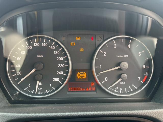 ３シリーズ 　３２３ｉ　Ｍスポーツ　ナビ　テレビ　バックモニター　プッシュスタート　オートエアコン　パワーウインドウ　パワーステアリング　純正１７インチアルミホイール　ＥＴＣ（23枚目）