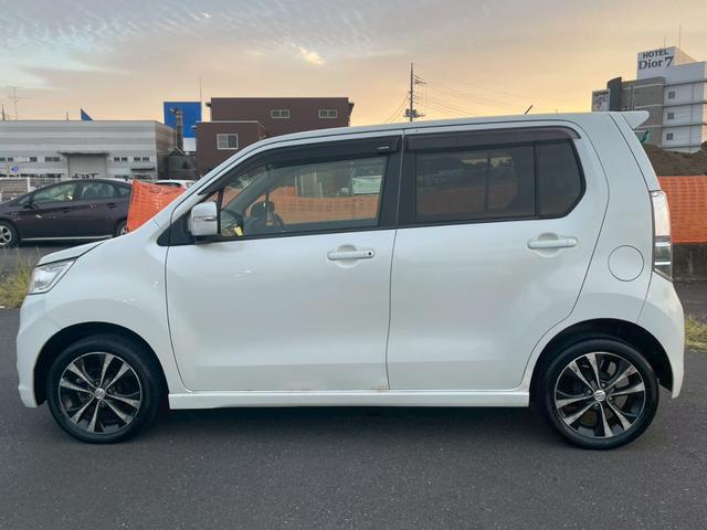 ワゴンＲスティングレー Ｔ　ナビ　オートエアコン　パドルシフト　シガーソケット　スマートキープッシュスタート　ＥＴＣ　純正１５インチアルミホイール　フォグライト（14枚目）