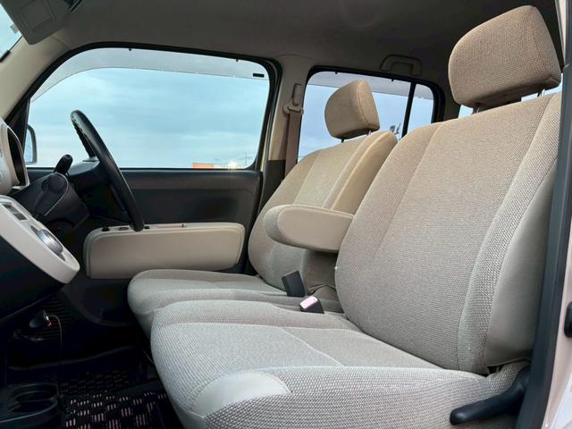 ミラココア ココアＸ　ナビ　テレビ　ＥＴＣ　ライトレベライザー　オートエアコン　電動格納ミラー　パワーウインドウ　パワーステアリング　バイザー　アームレスト（16枚目）