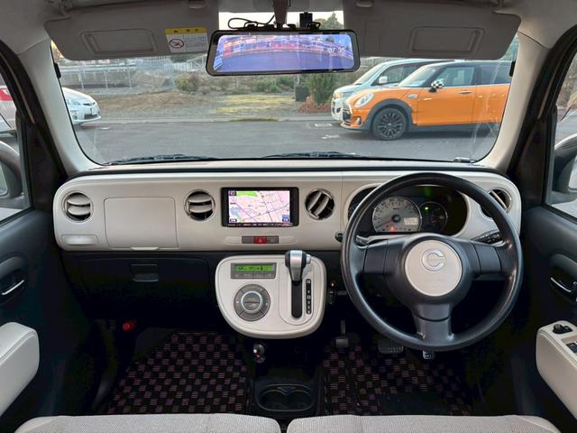 ミラココア ココアＸ　ナビ　テレビ　ＥＴＣ　ライトレベライザー　オートエアコン　電動格納ミラー　パワーウインドウ　パワーステアリング　バイザー　アームレスト（24枚目）