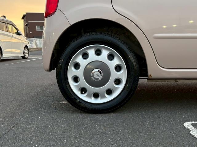 ミラココア ココアＸ　ナビ　テレビ　ＥＴＣ　ライトレベライザー　オートエアコン　電動格納ミラー　パワーウインドウ　パワーステアリング　バイザー　アームレスト（45枚目）