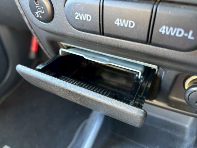 ジムニー ランドベンチャー ランドベンチャー・4WD・オートマ・ETC・社外ナビ・ワンセグTV・マニュアルエアコン・電動格納ミラー・キーレス・ルーフラック・ハーフレザー(41枚目)