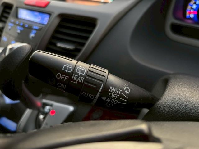 オデッセイ Ｌ　テレビ　バックモニター　オートエアコン　ＥＴＣ　オートライト　電動格納ミラー　ウッドコンビハンドル　ウインカーミラー　ステアリングリモコン（35枚目）