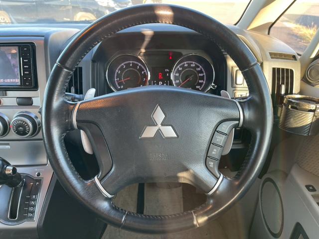 デリカD:5 G パワーパッケージ 社外ナビ/社外TVフルセグ/バックカメラ/両側電動スライドドア/社外アルミ/ETC/キーレス/ワンオーナー(17枚目)