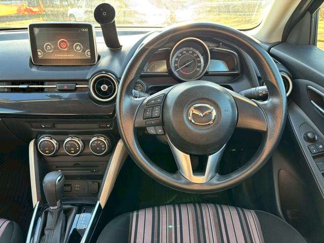 デミオ 　１３Ｓ　アーバンスタイリッシュモード・ナビ・テレビ・シティブレーキサポート・ブラインドスポットモニター・プッシュスタート・ＥＴＣ（16枚目）