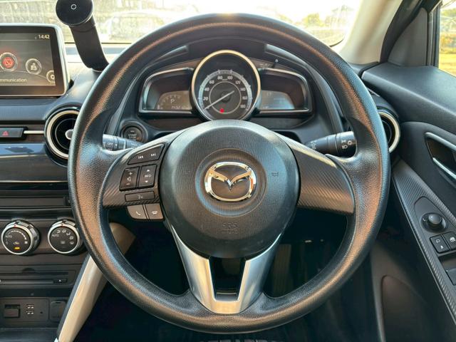 デミオ 　１３Ｓ　アーバンスタイリッシュモード・ナビ・テレビ・シティブレーキサポート・ブラインドスポットモニター・プッシュスタート・ＥＴＣ（17枚目）