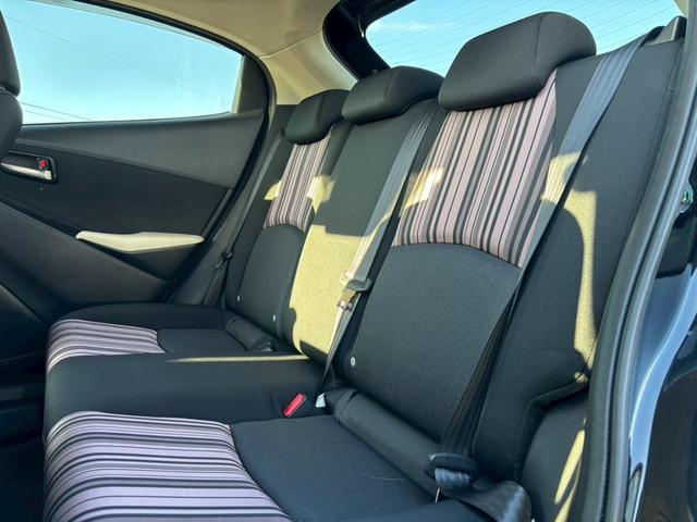 デミオ 　１３Ｓ　アーバンスタイリッシュモード・ナビ・テレビ・シティブレーキサポート・ブラインドスポットモニター・プッシュスタート・ＥＴＣ（22枚目）