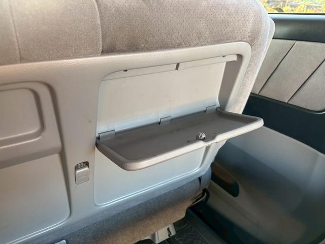 アルファードＧ 　ＡＳ　プライムセレクション・ナビ・バックモニター・両側電動スライドドア・社外ＡＷ・電動格納ミラー・キーレス・オートエアコン・８人乗り（34枚目）