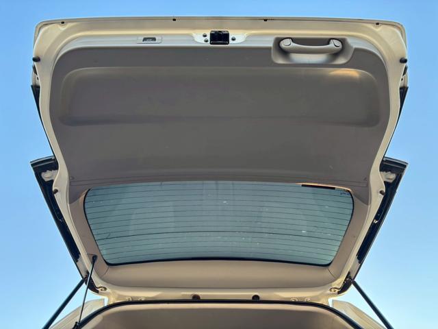 アルファードＧ 　ＡＳ　プライムセレクション・ナビ・バックモニター・両側電動スライドドア・社外ＡＷ・電動格納ミラー・キーレス・オートエアコン・８人乗り（37枚目）