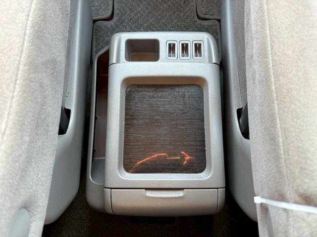 アルファードＧ 　ＡＳ　プライムセレクション・ナビ・バックモニター・両側電動スライドドア・社外ＡＷ・電動格納ミラー・キーレス・オートエアコン・８人乗り（40枚目）