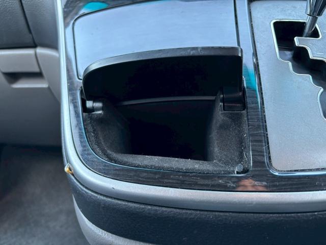 アルファードＧ 　ＡＳ　プライムセレクション・ナビ・バックモニター・両側電動スライドドア・社外ＡＷ・電動格納ミラー・キーレス・オートエアコン・８人乗り（50枚目）