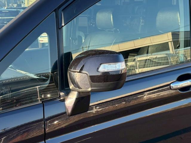 ステップワゴンスパーダ S スパーダS 車検令和9年4月・社外ナビ・エアロ・純正17インチアルミ・左側パワースライドドア・バックカメラ・テレビ・フリップダウンモニター・オートエアコン・ETC・電動格納ミラー・シートカバー(17枚目)