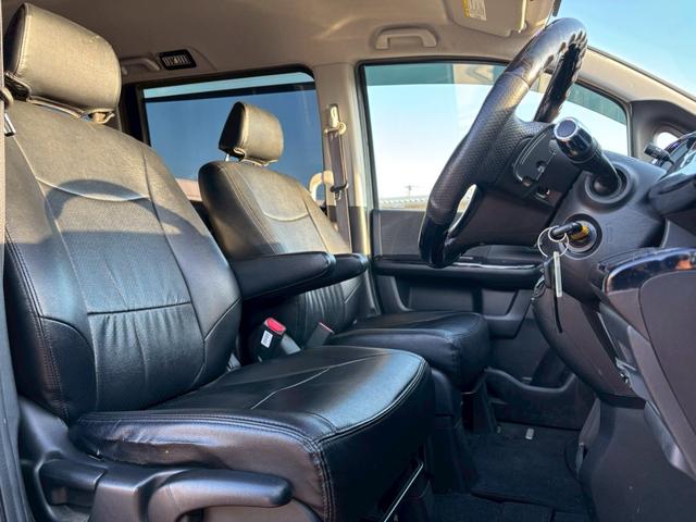 ステップワゴンスパーダ S スパーダS 車検令和9年4月・社外ナビ・エアロ・純正17インチアルミ・左側パワースライドドア・バックカメラ・テレビ・フリップダウンモニター・オートエアコン・ETC・電動格納ミラー・シートカバー(21枚目)