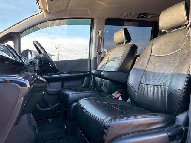 ステップワゴンスパーダ S スパーダS 車検令和9年4月・社外ナビ・エアロ・純正17インチアルミ・左側パワースライドドア・バックカメラ・テレビ・フリップダウンモニター・オートエアコン・ETC・電動格納ミラー・シートカバー(22枚目)