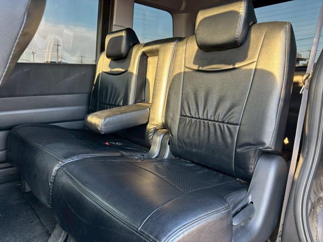 ステップワゴンスパーダ S スパーダS 車検令和9年4月・社外ナビ・エアロ・純正17インチアルミ・左側パワースライドドア・バックカメラ・テレビ・フリップダウンモニター・オートエアコン・ETC・電動格納ミラー・シートカバー(23枚目)