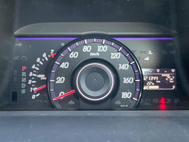 ステップワゴンスパーダ S スパーダS 車検令和9年4月・社外ナビ・エアロ・純正17インチアルミ・左側パワースライドドア・バックカメラ・テレビ・フリップダウンモニター・オートエアコン・ETC・電動格納ミラー・シートカバー(41枚目)