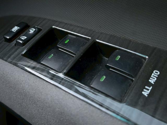 エスティマ アエラス　アエラス・純正ナビ・テレビ・バックモニター・フリップダウンモニター・左側電動スライドドア・オートエアコン・クルーズコントロール（46枚目）