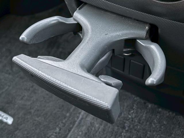 エスティマ アエラス　アエラス・純正ナビ・テレビ・バックモニター・フリップダウンモニター・左側電動スライドドア・オートエアコン・クルーズコントロール（56枚目）