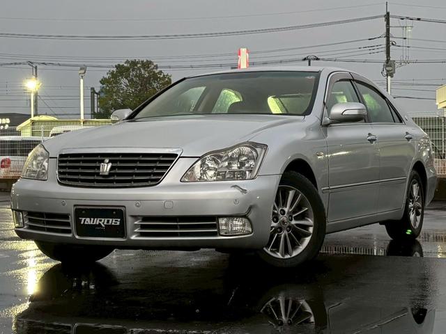 クラウン ２．５ロイヤルサルーン　プレミアムエディション　２．５ロイヤルサルーンプレミアムエディション　純正ナビ・バックカメラ・純正１６インチアルミホイール・デュアルオートエアコン・ＥＴＣ・電動格納ミラー・クルーズコントロール（2枚目）