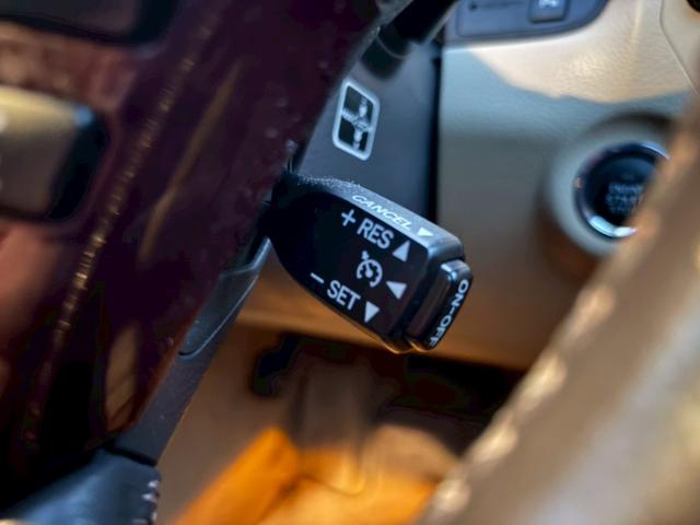 クラウン ２．５ロイヤルサルーン　プレミアムエディション　２．５ロイヤルサルーンプレミアムエディション　純正ナビ・バックカメラ・純正１６インチアルミホイール・デュアルオートエアコン・ＥＴＣ・電動格納ミラー・クルーズコントロール（46枚目）