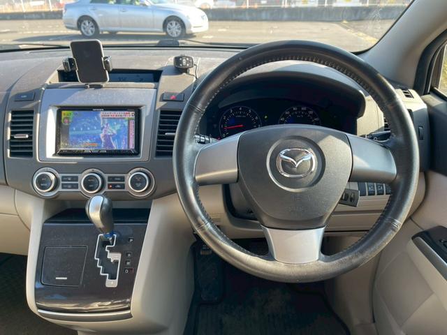 ＭＰＶ ２３Ｃ　スポーティパッケージ　Ｕスタイル　ナビ・両側パワースライドドア・バックカメラ・オットマン・テレビ・純正１７インチアルミホイール・オートエアコン・ＥＴＣ・スマートキー（17枚目）