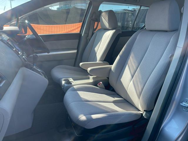 ＭＰＶ ２３Ｃ　スポーティパッケージ　Ｕスタイル　ナビ・両側パワースライドドア・バックカメラ・オットマン・テレビ・純正１７インチアルミホイール・オートエアコン・ＥＴＣ・スマートキー（22枚目）