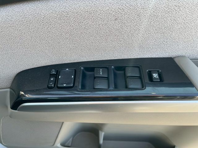 ＭＰＶ ２３Ｃ　スポーティパッケージ　Ｕスタイル　ナビ・両側パワースライドドア・バックカメラ・オットマン・テレビ・純正１７インチアルミホイール・オートエアコン・ＥＴＣ・スマートキー（36枚目）