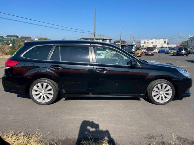 レガシィツーリングワゴン ２．５ｉアイサイト　車検令和９年３月・ナビ・テレビ・バックカメラ・純正１７インチアルミホイール・オートエアコン・スマートキープッシュスタート・アイサイト・電動格納ミラー（10枚目）