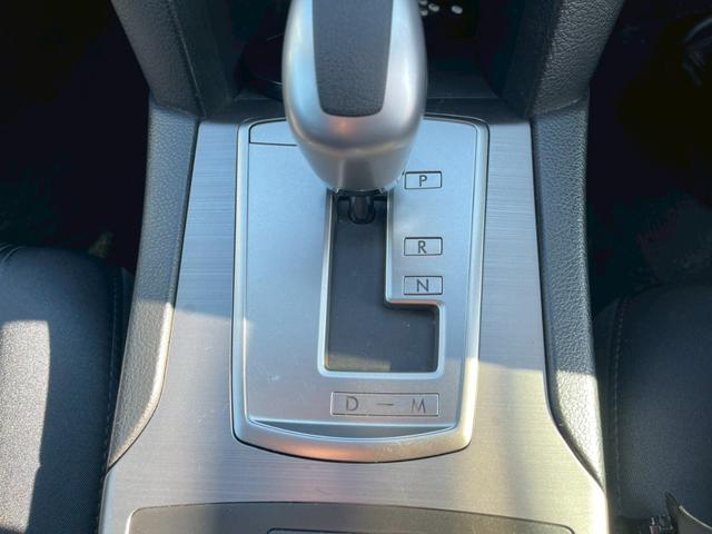 レガシィツーリングワゴン ２．５ｉアイサイト　車検令和９年３月・ナビ・テレビ・バックカメラ・純正１７インチアルミホイール・オートエアコン・スマートキープッシュスタート・アイサイト・電動格納ミラー（38枚目）