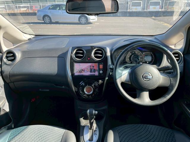 ノート メダリスト　純正ナビ／ＴＶフルセグ／全周囲モニター／ハーフレザーシート／プッシュスタート／キーレス／ＥＴＣ／アームレスト／サイドバイザー（15枚目）