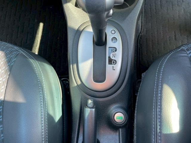 ノート メダリスト　純正ナビ／ＴＶフルセグ／全周囲モニター／ハーフレザーシート／プッシュスタート／キーレス／ＥＴＣ／アームレスト／サイドバイザー（31枚目）