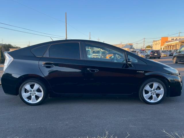 プリウス Sツーリングセレクション 社外ナビ/TVフルセグ/ビルトインETC/バックモニター/プッシュスタート/純正AW/オートエアコン/ドライブレコーダー前(10枚目)