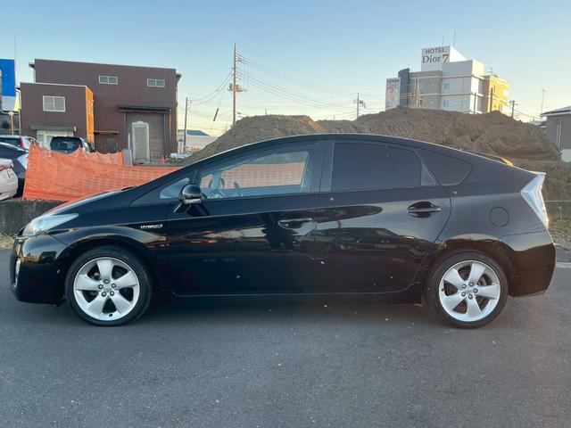 プリウス Sツーリングセレクション 社外ナビ/TVフルセグ/ビルトインETC/バックモニター/プッシュスタート/純正AW/オートエアコン/ドライブレコーダー前(14枚目)