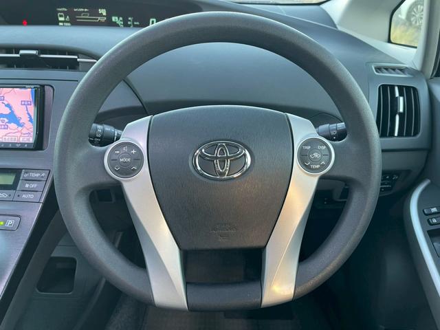 プリウス Sツーリングセレクション 社外ナビ/TVフルセグ/ビルトインETC/バックモニター/プッシュスタート/純正AW/オートエアコン/ドライブレコーダー前(23枚目)