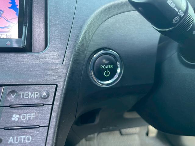 プリウス Sツーリングセレクション 社外ナビ/TVフルセグ/ビルトインETC/バックモニター/プッシュスタート/純正AW/オートエアコン/ドライブレコーダー前(32枚目)